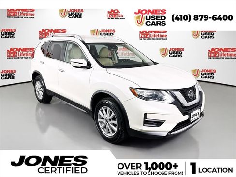 Used 2020 Nissan Rogue SV image 1