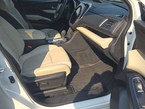 Used 2023 Subaru Ascent Limited AWD/4WD image 9