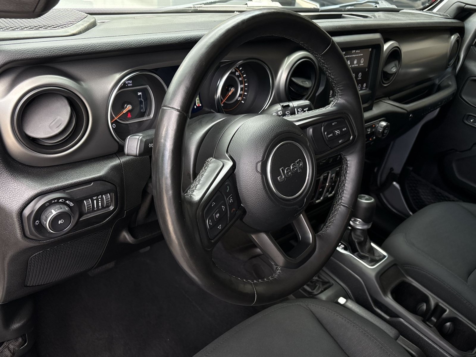 Used 2021 Jeep Wrangler Unlimited Sport AWD/4WD image 16