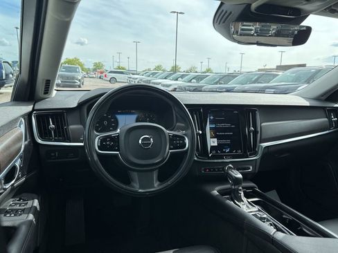Used 2020 Volvo V90 T6 Cross Country AWD/4WD image 9