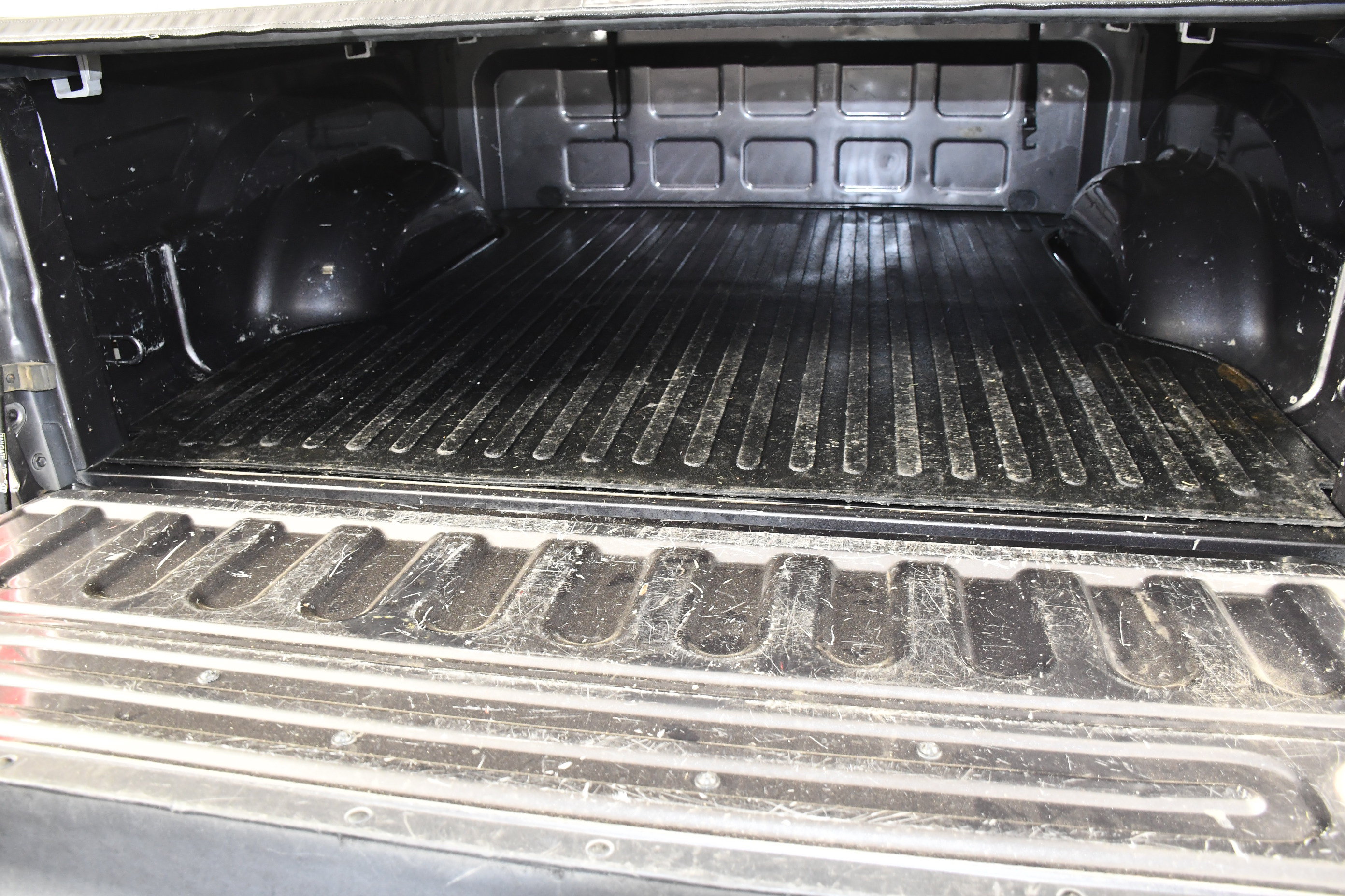 Used 2018 RAM 1500 Laramie AWD/4WD image 53