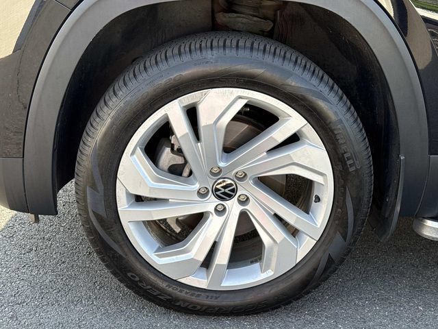 Used 2023 Volkswagen Atlas SE w/ Panoramic Sunroof Package AWD/4WD image 7