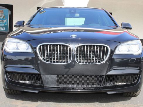 Used 2015 BMW 750Li image 2