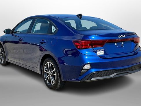 Used 2023 Kia Forte LXS image 9