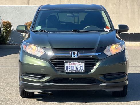 Used 2018 Honda HR-V LX image 10