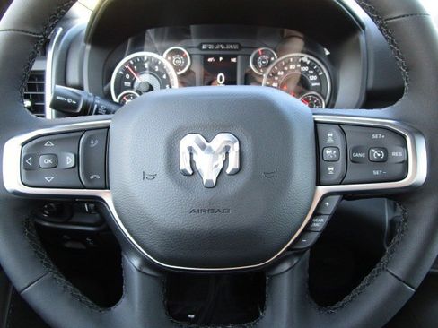 New 2026 RAM 1500 Big Horn AWD/4WD image 17