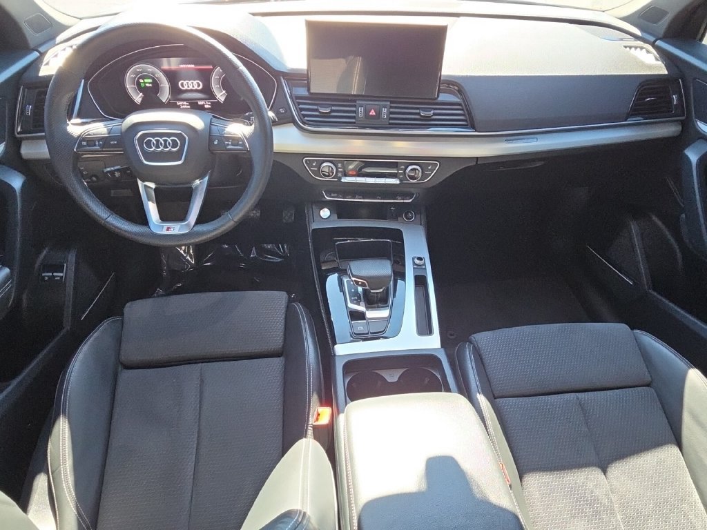 Used 2024 Audi Q5 e Premium Plus w/ Premium Plus Package AWD/4WD image 13