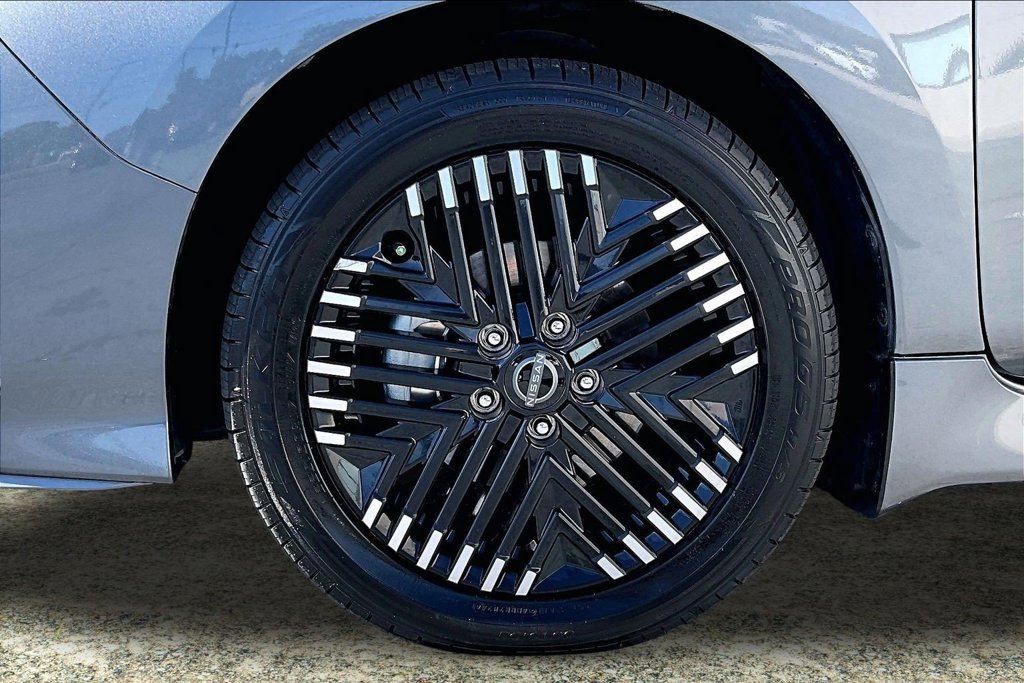 Used 2023 Nissan Leaf SV Plus FWD image 30
