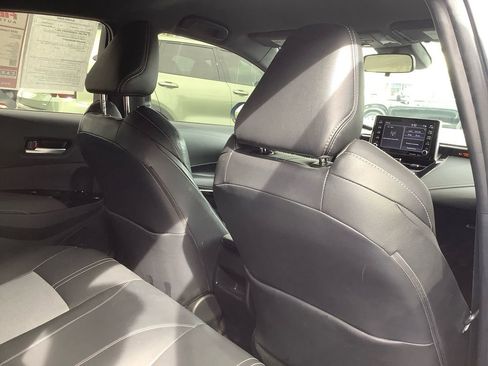 Used 2019 Toyota Corolla XSE image 17