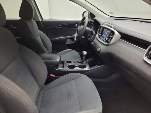Used 2019 Kia Sorento AWD image 21