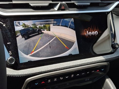 New 2026 Jeep Cherokee Laredo AWD/4WD image 12