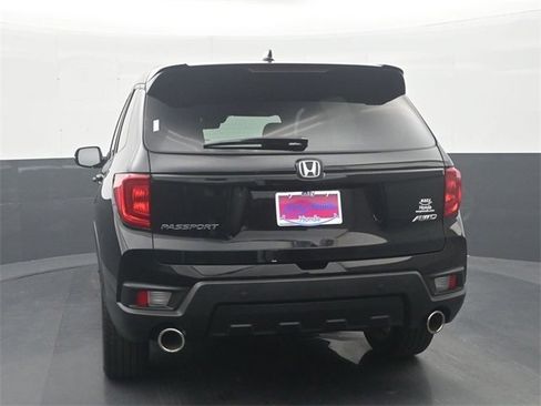 Certified 2024 Honda Passport EX-L image 6