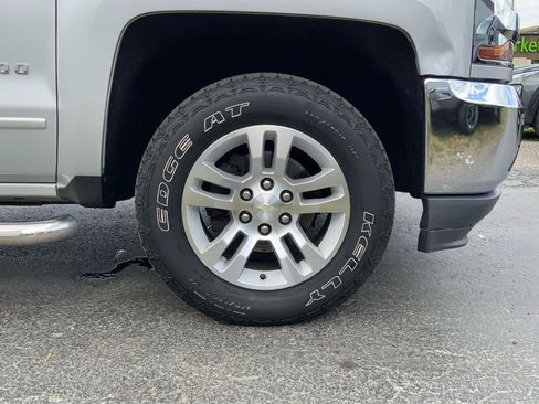 Used 2018 Chevrolet Silverado 1500 LT w/ All Star Edition AWD/4WD image 26