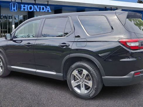 Used 2024 Honda Pilot EX-L image 6
