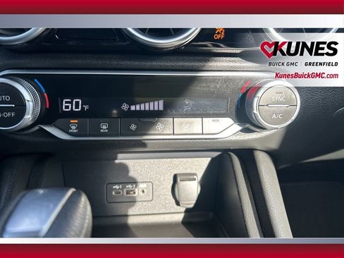 Used 2020 Nissan Sentra SV w/ Trunk Package image 28