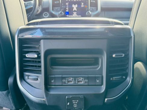 Used 2021 RAM 1500 Laramie AWD/4WD image 15
