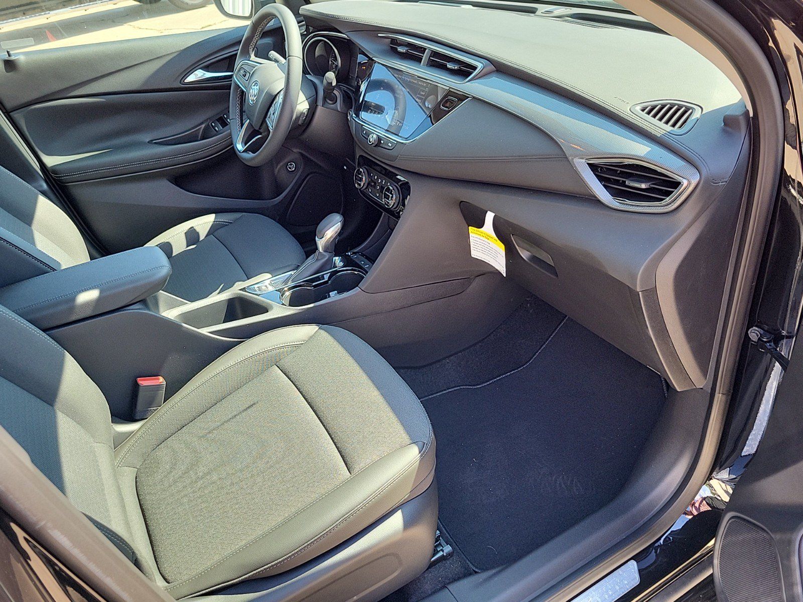 Used 2023 Buick Encore GX Select w/ Sport Touring Package FWD image 9
