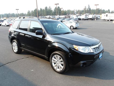 Used 2012 Subaru Forester 2.5X Limited AWD/4WD image 7