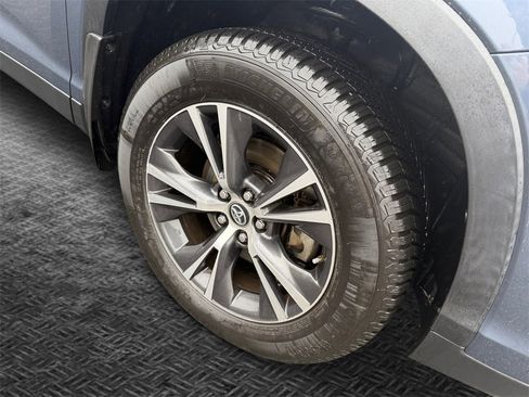 Used 2019 Toyota Highlander Plus image 11
