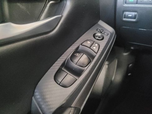 Used 2025 Nissan Sentra SV FWD image 27