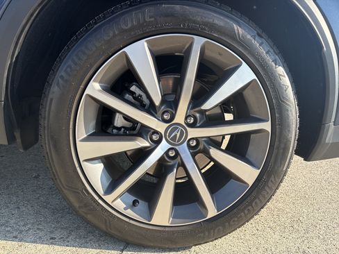 Certified 2025 Acura MDX w/ Technology Package FWD image 9