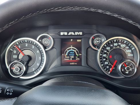 Used 2025 RAM 1500 Big Horn image 15