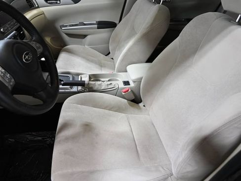Used 2010 Subaru Impreza 2.5i Premium AWD/4WD image 6