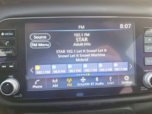 Used 2022 Nissan Kicks SR image 25