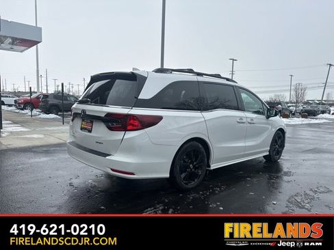 Used 2024 Honda Odyssey Sport image 15