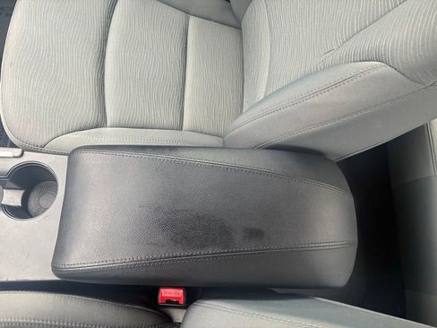 Used 2012 Hyundai Sonata Base image 32