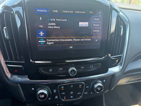 Used 2023 Chevrolet Traverse Premier w/ LPO, Floor Liner Package AWD/4WD image 8