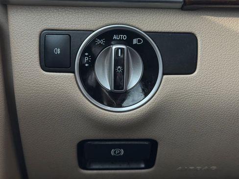 Used 2014 Mercedes-Benz GL 450 4MATIC image 24