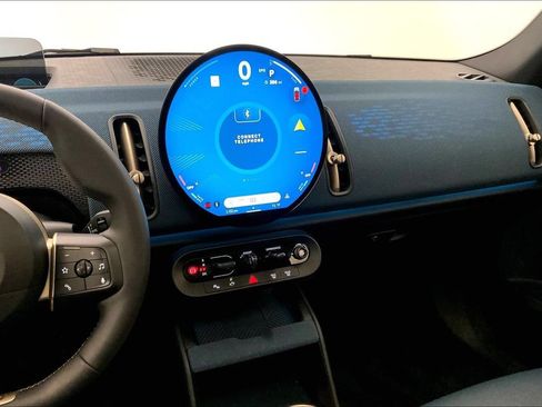 Certified 2025 MINI Cooper Countryman S w/ Comfort Package Max AWD/4WD image 5