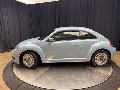 Used 2014 Volkswagen Beetle 1.8T image 4
