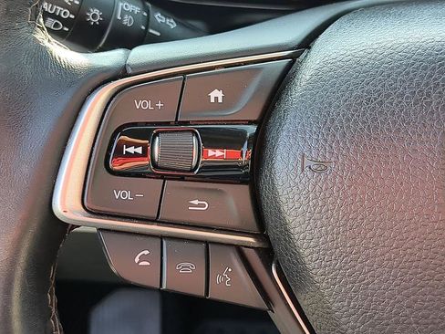 Used 2018 Honda Accord EX-L image 16