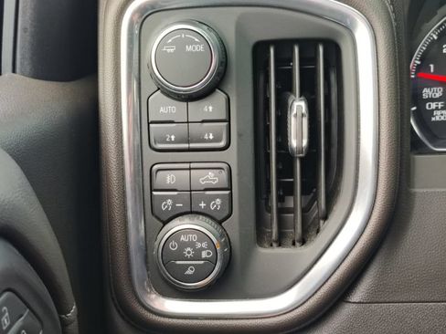 Used 2020 Chevrolet Silverado 1500 LTZ AWD/4WD image 29