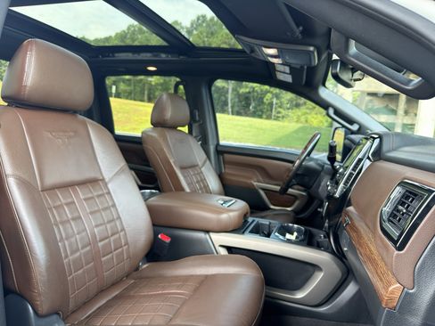 Used 2021 Nissan Titan Platinum Reserve w/ Moonroof Package AWD/4WD image 22