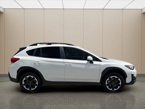 Used 2022 Subaru Crosstrek 2.0i Premium AWD/4WD image 12