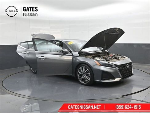 Used 2024 Nissan Altima 2.5 SL image 52