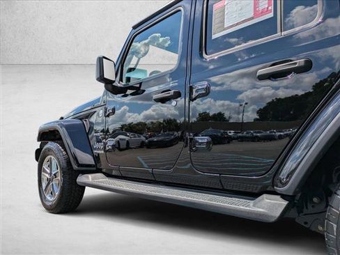 Used 2021 Jeep Wrangler Unlimited Sahara w/ Cold Weather Group image 27