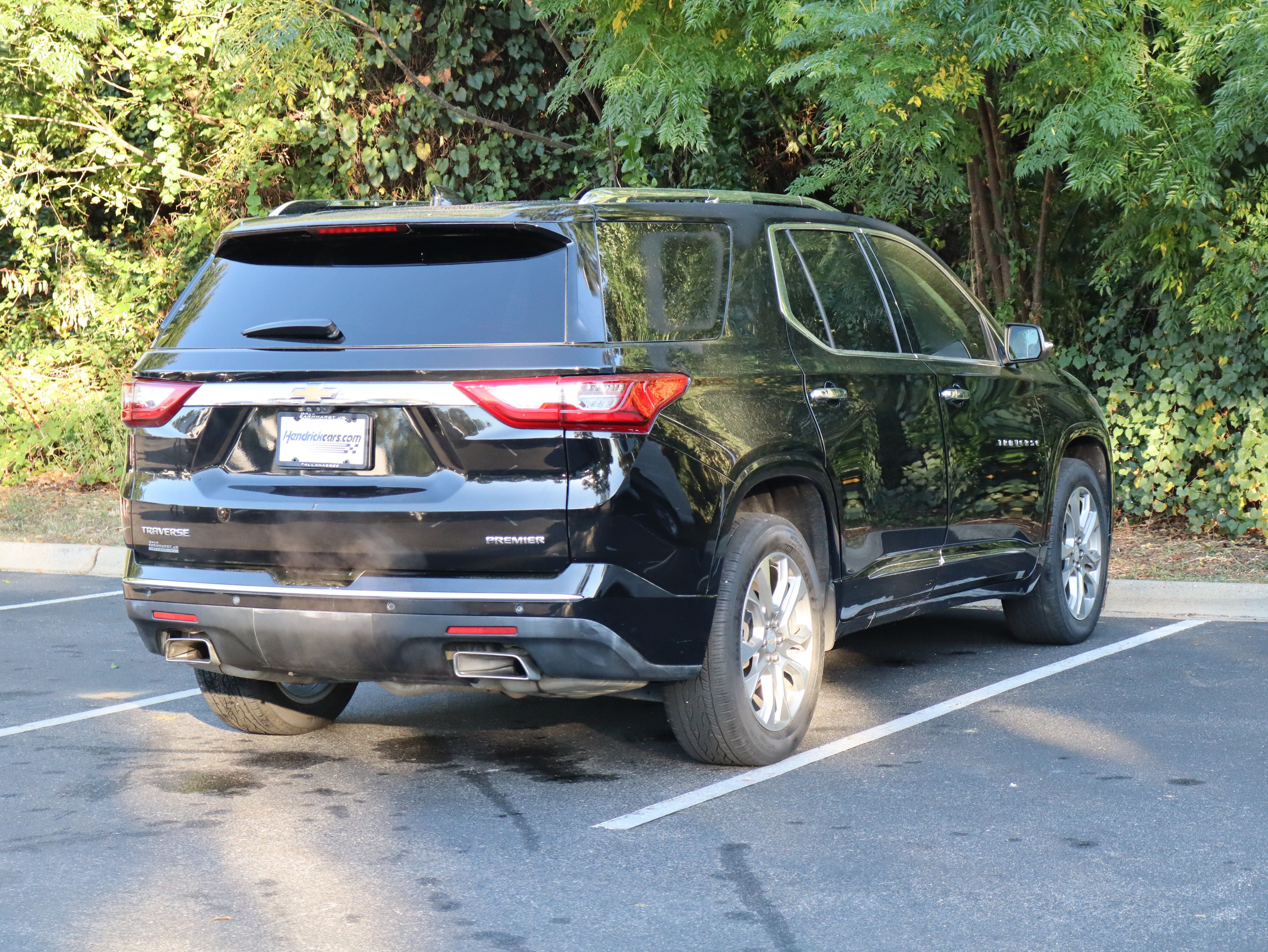 Used 2021 Chevrolet Traverse Premier FWD image 10
