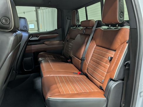 Used 2025 GMC Sierra 1500 Denali Ultimate AWD/4WD image 17