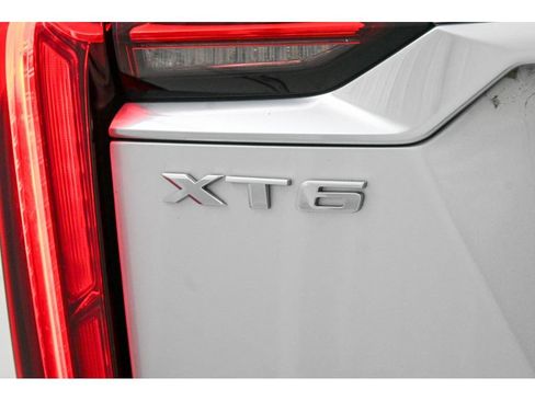 Used 2020 Cadillac XT6 Premium Luxury image 65