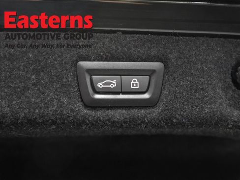 Used 2019 BMW 530i xDrive AWD/4WD image 23