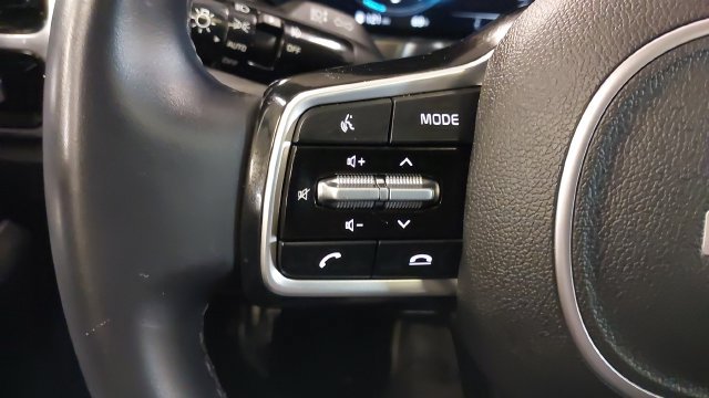 Used 2023 Kia Sorento SX AWD/4WD image 21