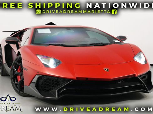 Used 2017 Lamborghini Aventador S image 2