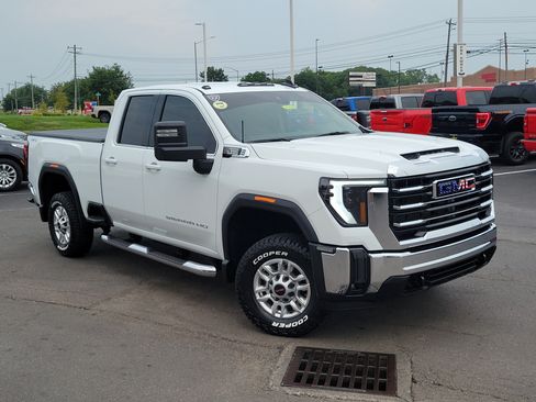 Used 2025 GMC Sierra 2500 SLE w/ Preferred Package AWD/4WD image 30