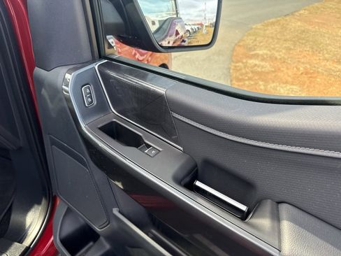 Used 2022 Ford F150 XLT w/ Equipment Group 302A High image 33