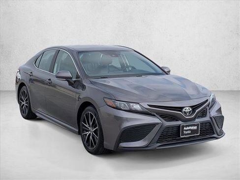 Certified 2024 Toyota Camry SE w/ Convenience Package FWD image 4