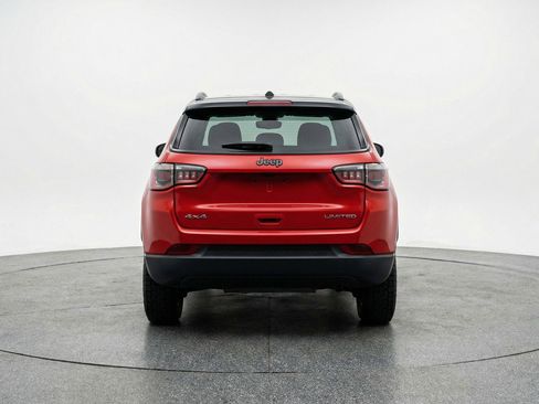 Used 2025 Jeep Compass Trailhawk image 7